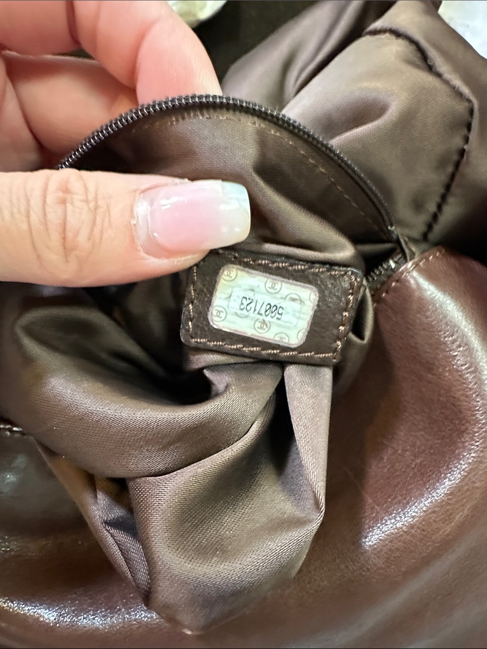 Vintage Lambskin Chanel y2k with tassle - Picture 14 of 16